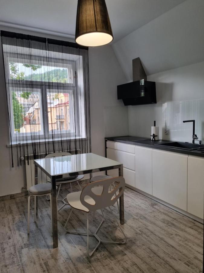 Apartment Czekolada Apt. *